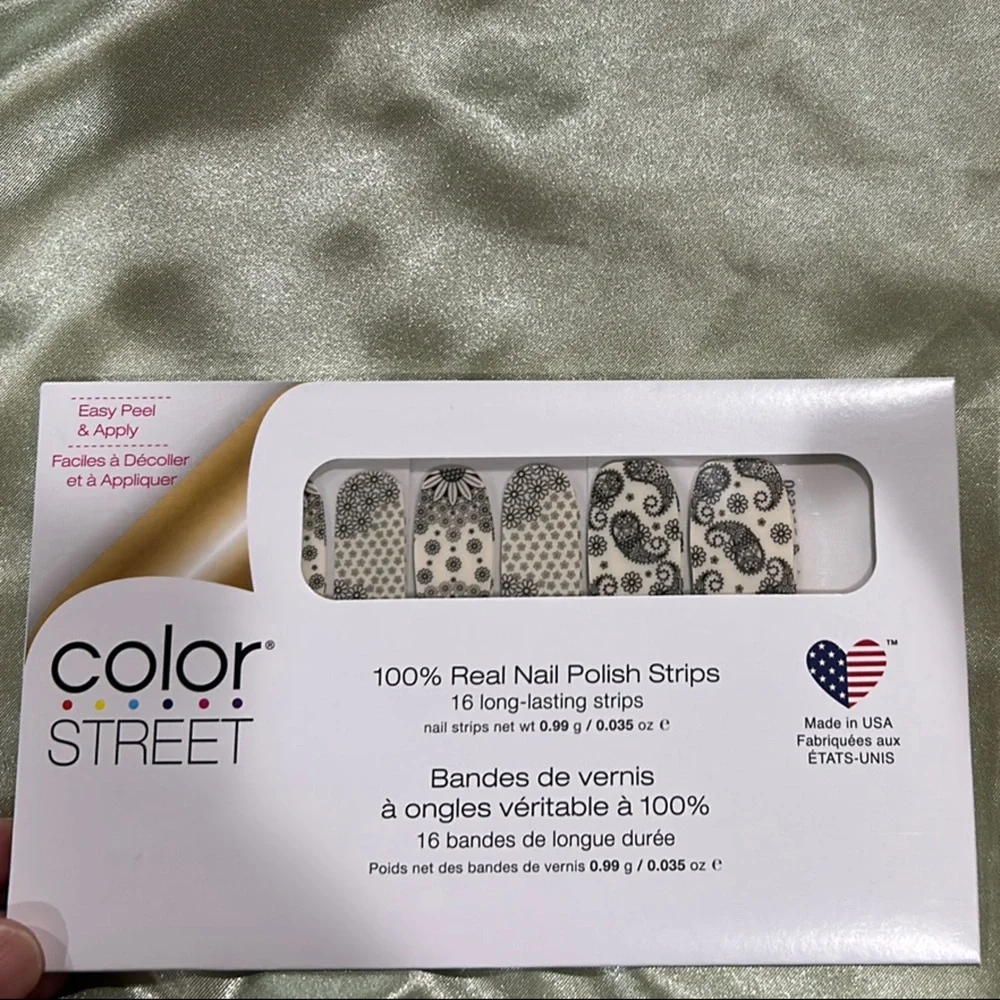 Color Street Black and Clear How’s It Growing Nail Art Strips